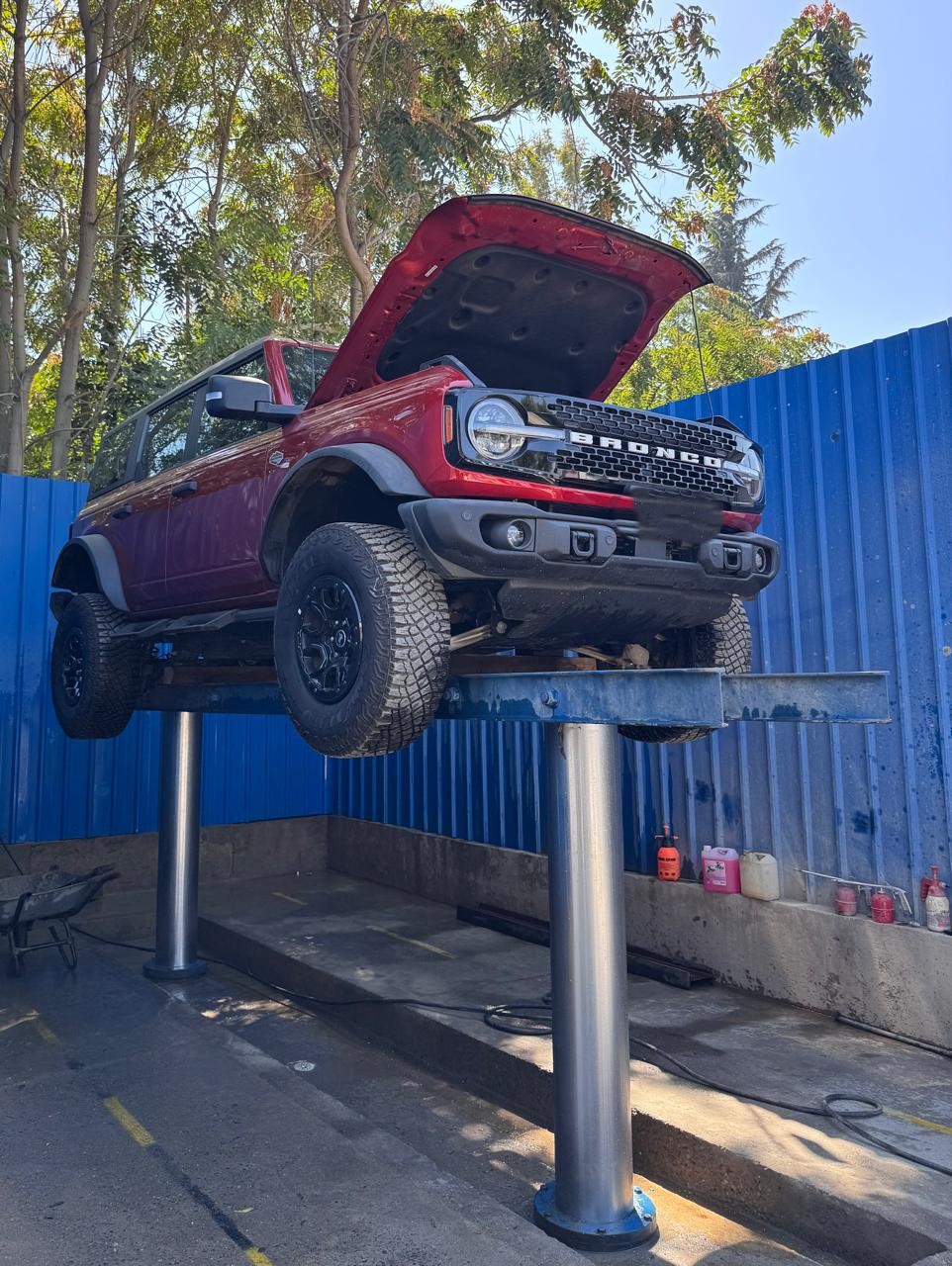 Lavado de motor con vapor y protección electrónica